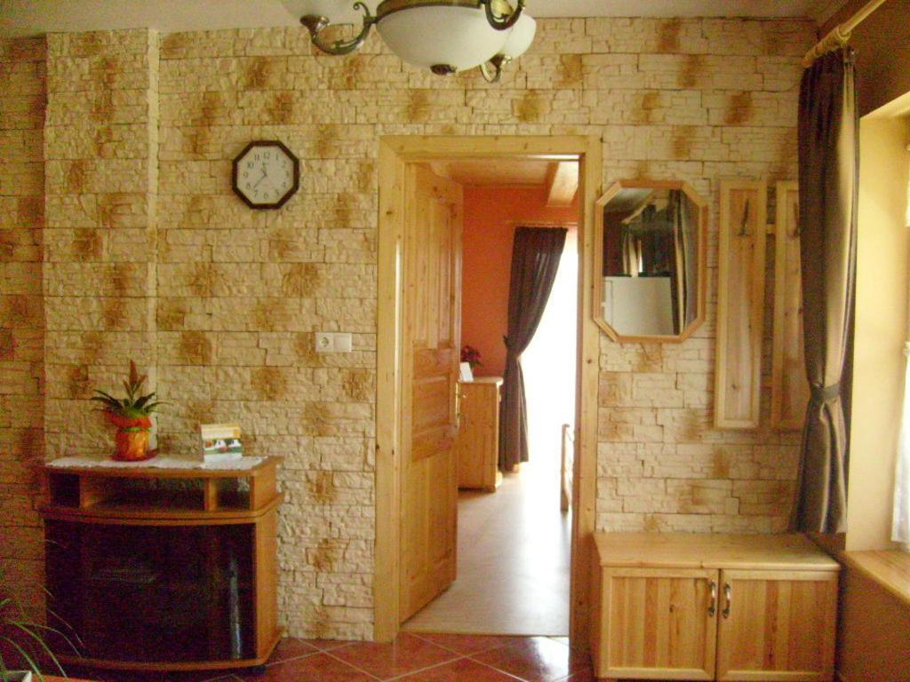 Andrea Vendeghaz Apartment Kehidakustany Room photo